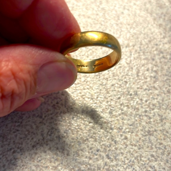10 Karat gold band - Picture 3 of 5